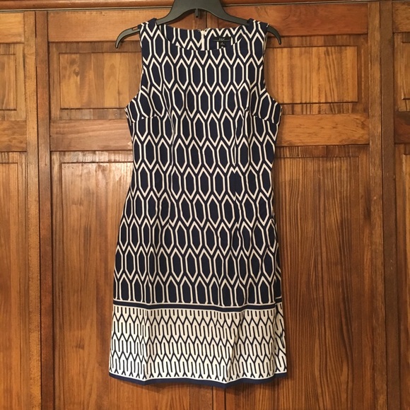 NWT Navy Blue & White Patterned Dress! - Picture 1 of 2